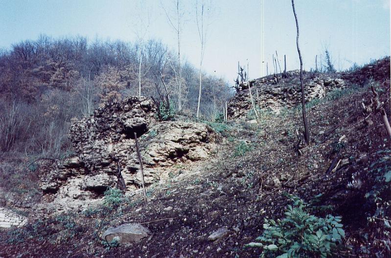 14-10.jpg - Les derniers vestiges du pont-siphon sur la rive gauche (photo Jean-Claude Litaudon).