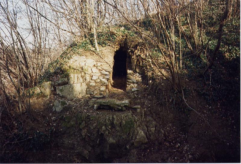 17-01.jpg - La canalisation vue en regardant vers l'amont (photo Jean-Claude Litaudon; 1995).